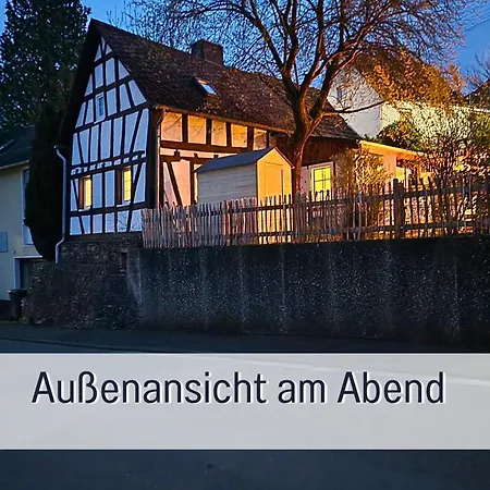Hébergement de vacances Haensel & Gretel Fachwerkhaus Mit Garten Im Westerwald Hundsdorf
